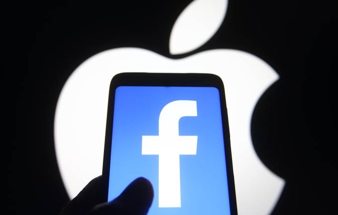 Apple lança novo iOS e promete tirar o sono do Facebook